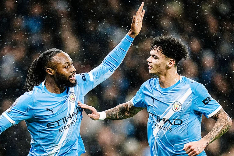 Aston Villa reçoit Manchester City : enjeux et compositions probables avant le match de Premier League