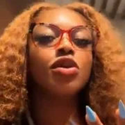 Une Nigériane témoigne de son choix pour la prostitution après des tentatives professionnelles infructueuses