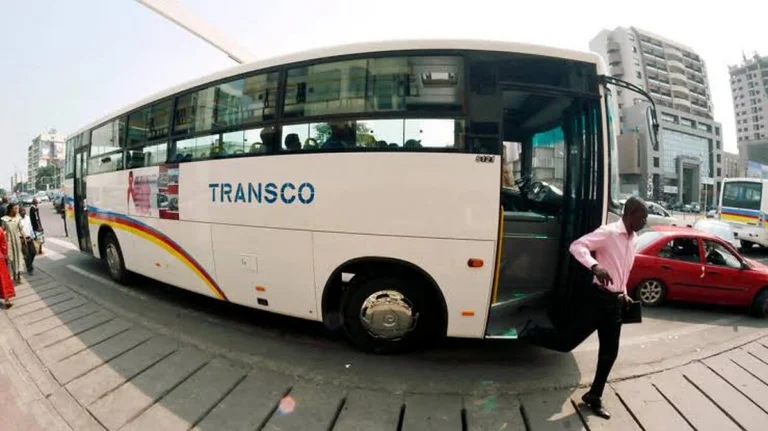 Kinshasa : des usagers de Transco dénoncent le retour du « demi-terrain »