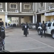 Le Tribunal d’Abidjan reporte le procès de destitution de Tidjane Thiam au 19 novembre