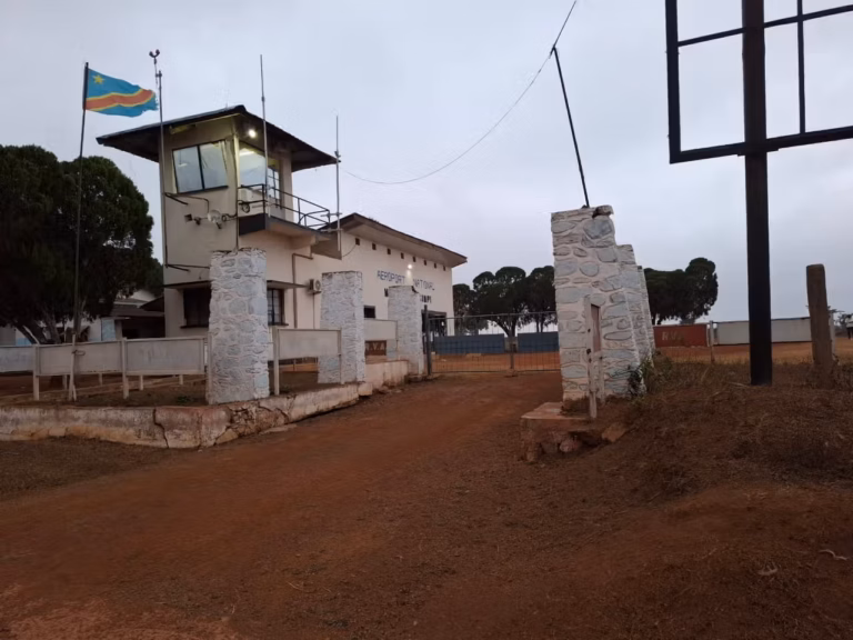 Matadi : le chantier qui doit remettre l&rsquo;aéroport de Tshimpi à niveau